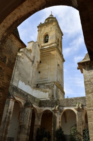 Claustro Y Torre