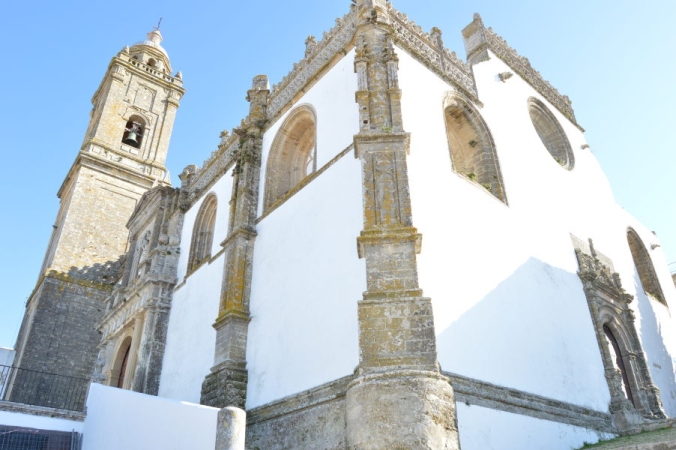 Fachada crestrería torre